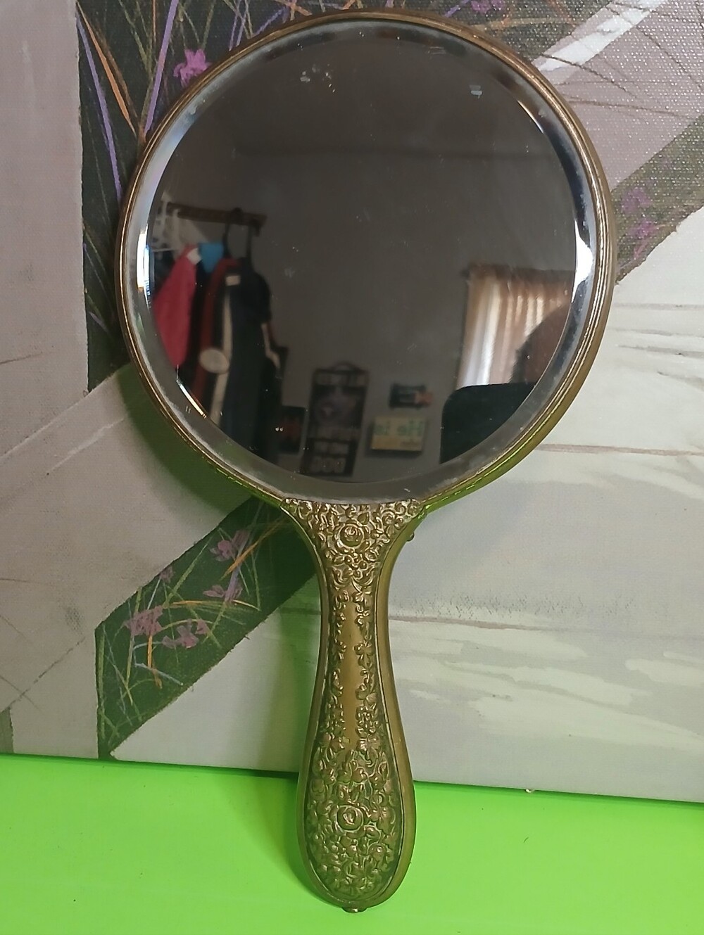 Antique-Style Hand Mirror in Gold Finish
